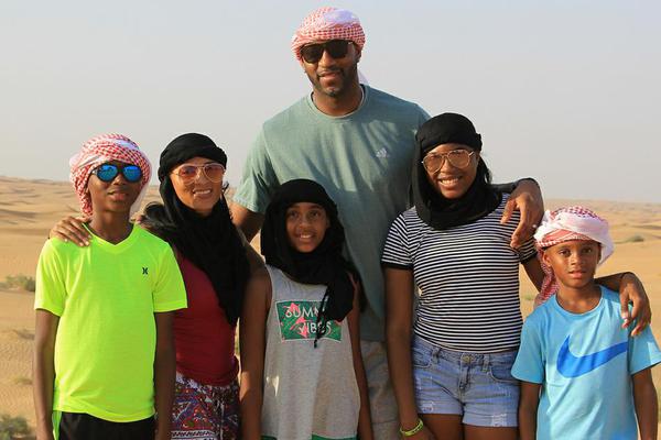 周日竞彩伤停：曼联多位核心缺席，萨索洛遭遇伤病潮侵袭（周日竞彩伤停速报：曼联多名主力缺阵，萨索洛深陷伤病潮）